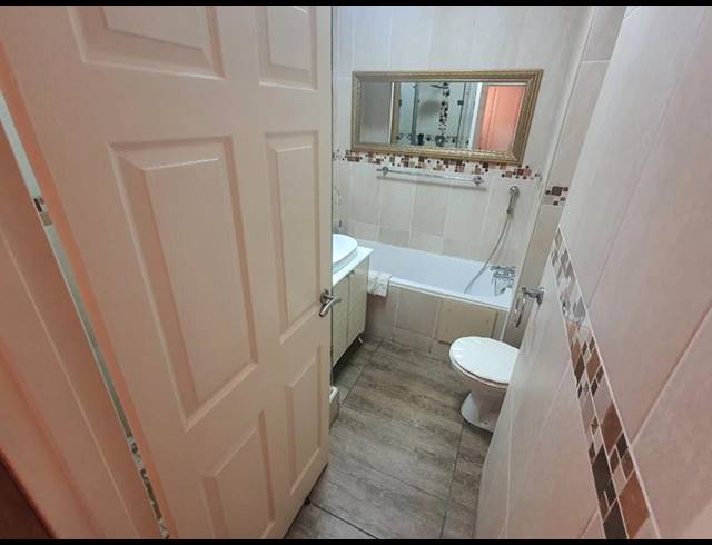 2 BEDROOM APARTMENT FOR SALE IN UMHLANGA RIDGE